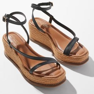 Chicos Wedge Leather Sandal, 8.5